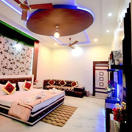 אגרה Taj Square A Luxurious Family Homestay מראה חיצוני תמונה