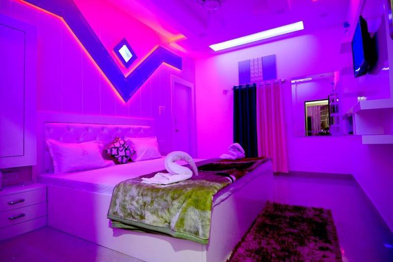 אגרה Taj Square A Luxurious Family Homestay מראה חיצוני תמונה