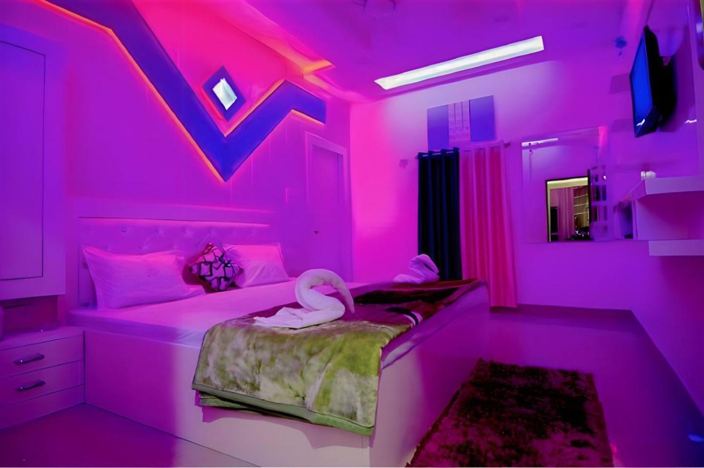 אגרה Taj Square A Luxurious Family Homestay מראה חיצוני תמונה