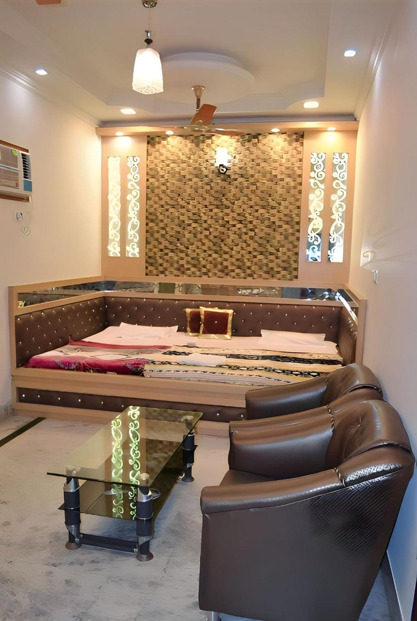 אגרה Taj Square A Luxurious Family Homestay מראה חיצוני תמונה