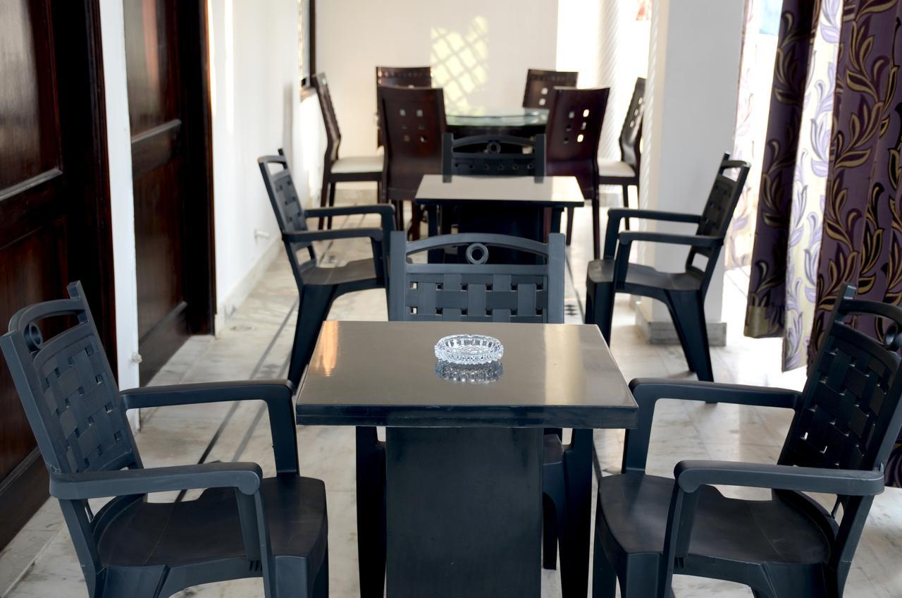 אגרה Taj Square A Luxurious Family Homestay מראה חיצוני תמונה