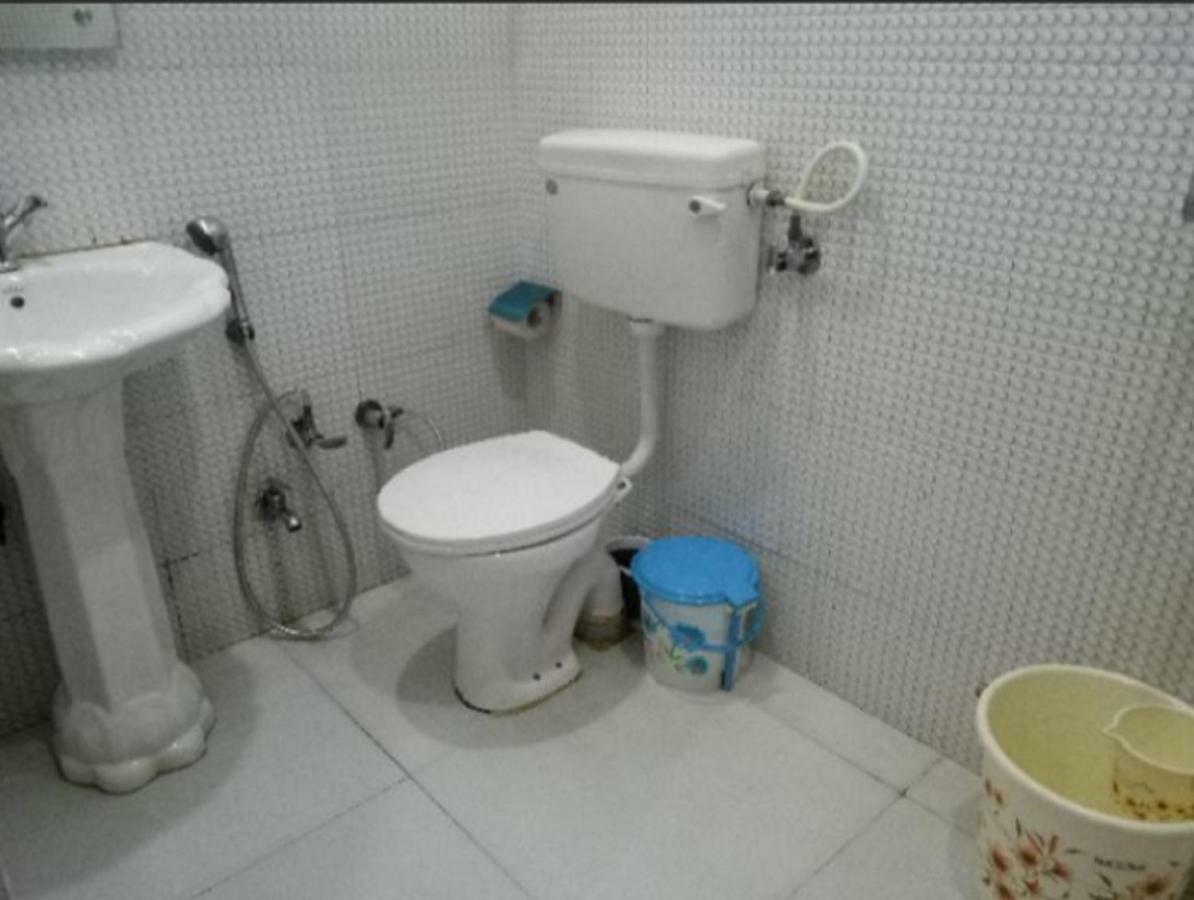 אגרה Taj Square A Luxurious Family Homestay מראה חיצוני תמונה